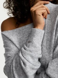 Victoria's Secret Summer Knit Boatneck Sweater -Underwear Promotional Store 112645871NG0 OF DET