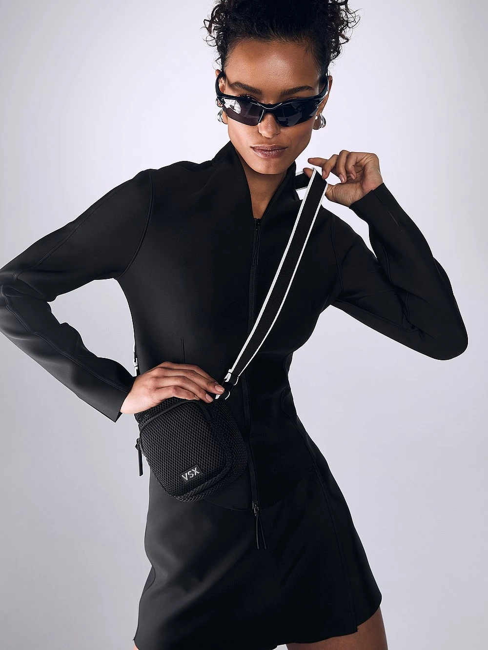 Victoria's Secret VSX Phone Sling Crossbody Bag 5 Victoria's Secret VSX Phone Sling Crossbody Bag - Image 5